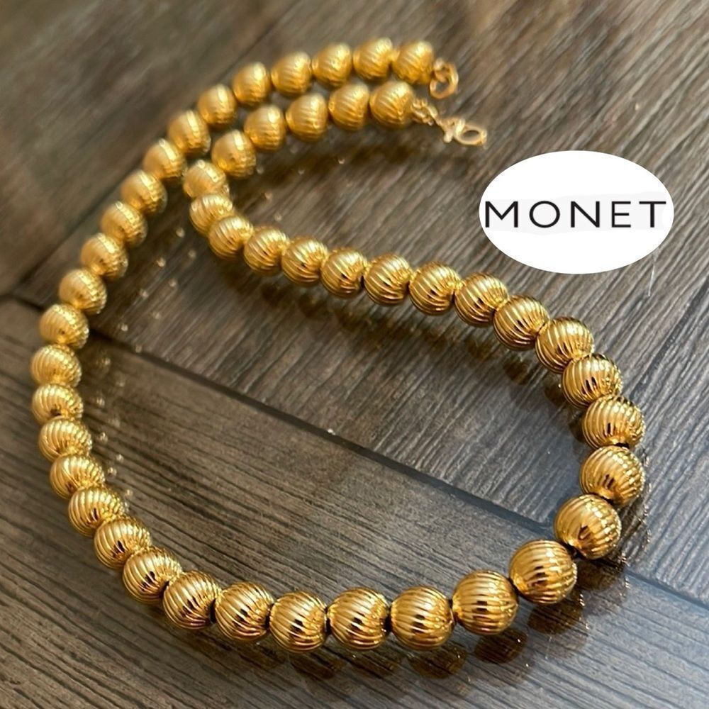 Vintage Monet Gold-tone Uniformed Ribbed Bead Statement Necklace 15.25”